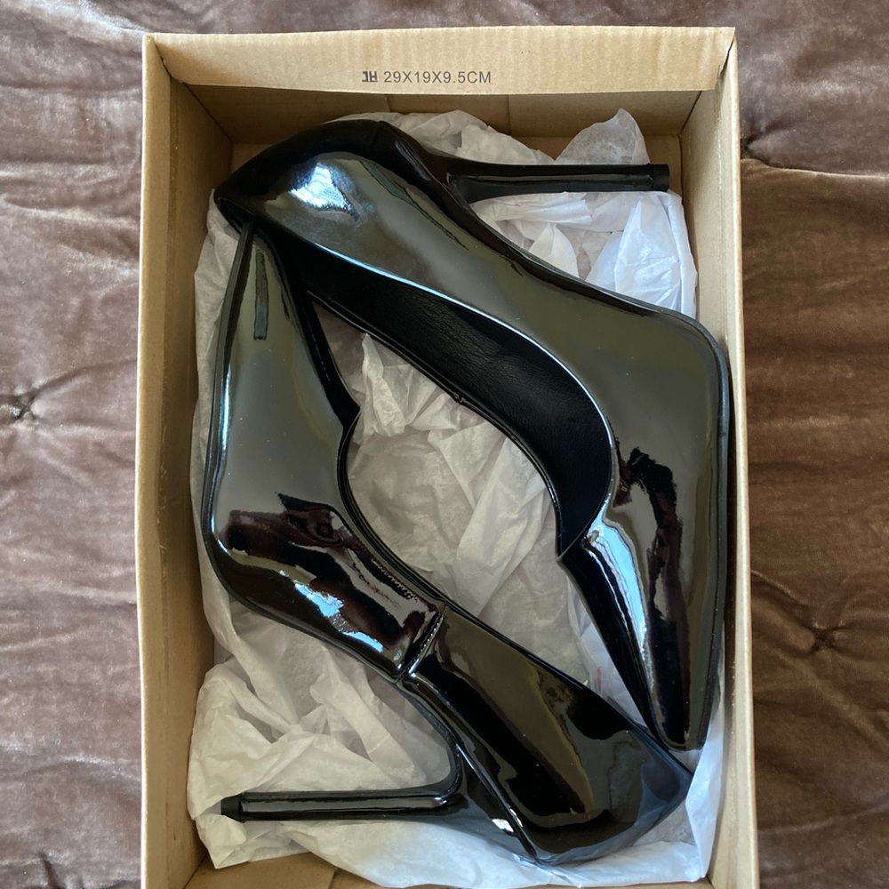Black Patent Leather Stilettos. Size 7 WIDE FIT. Never Worn.